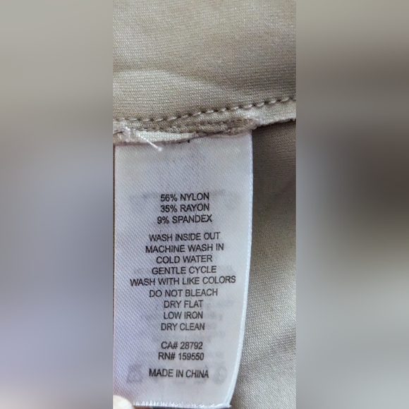 New, Carolina Belle MONTRÉAL Ivory Cardigan With A Hood, Large Pockets. Size M - Picture 10 of 10